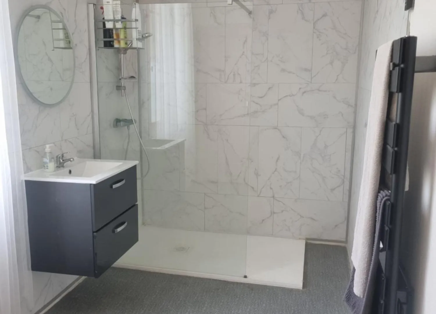 Chambre Au 1Er Etage Avec Communs Arthes