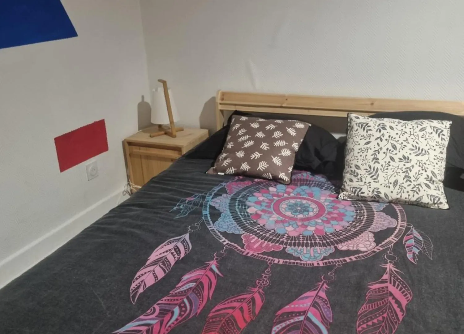 Chambre Au 1Er Etage Avec Communs Arthes